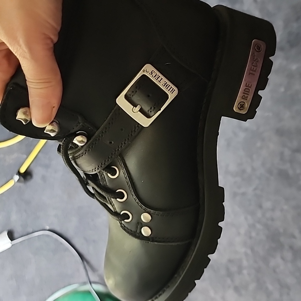 Women's Ride Tecs leather motorcycle boots size 7.5M